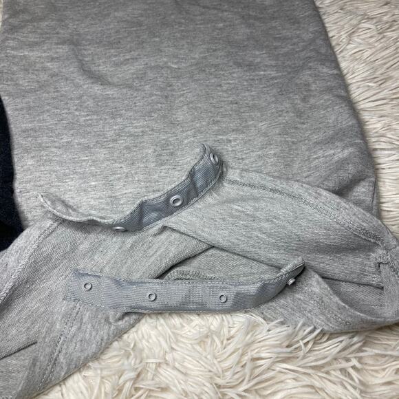 *Bundle |Converse All Star | Baby boy one piece outfit- different sizes-set of 2 - Picture 10 of 11